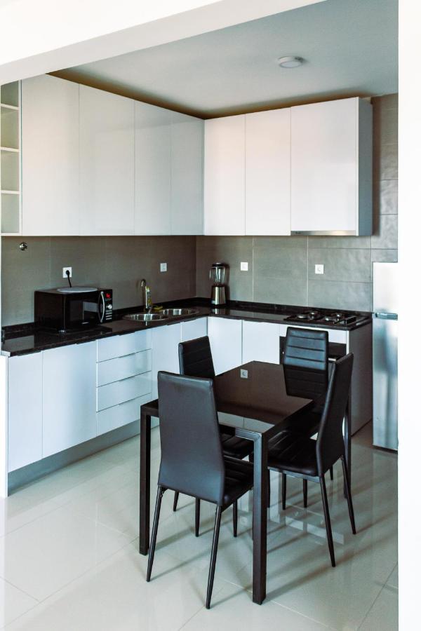 Beautiful And Brand New 2 Bedrooms Apartment/ Magnifico E Novo Apartamento T2 Praia Exterior photo